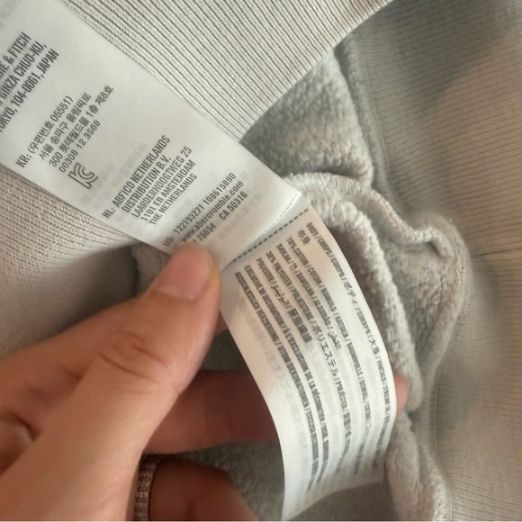 Abercrombie New York Giants Cream Graphic Crewneck Sweatshirt - Picture 4 of 5